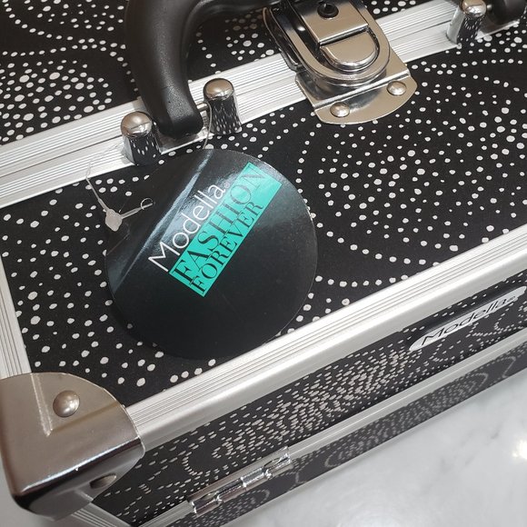 MODELLA Beauty Vanity Case, Storage- Organization Box - Picture 5 of 16